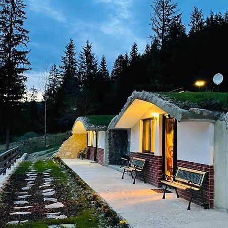 Resort Valea Tatarilor 红湖 外观 照片